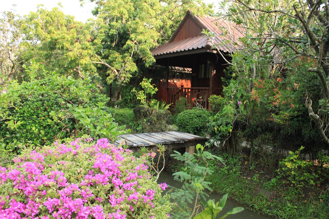 Baansuan Lychee Maeklong Resort Ampawa 安帕瓦 外观 照片