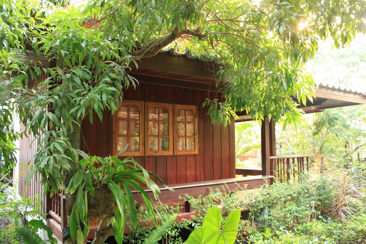 Baansuan Lychee Maeklong Resort Ampawa 安帕瓦 外观 照片
