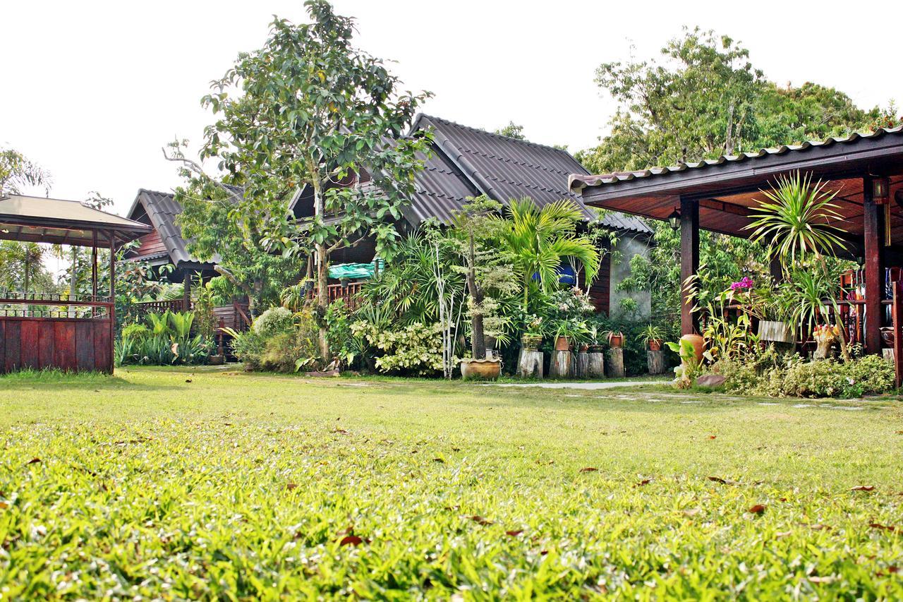 Baansuan Lychee Maeklong Resort Ampawa 安帕瓦 外观 照片