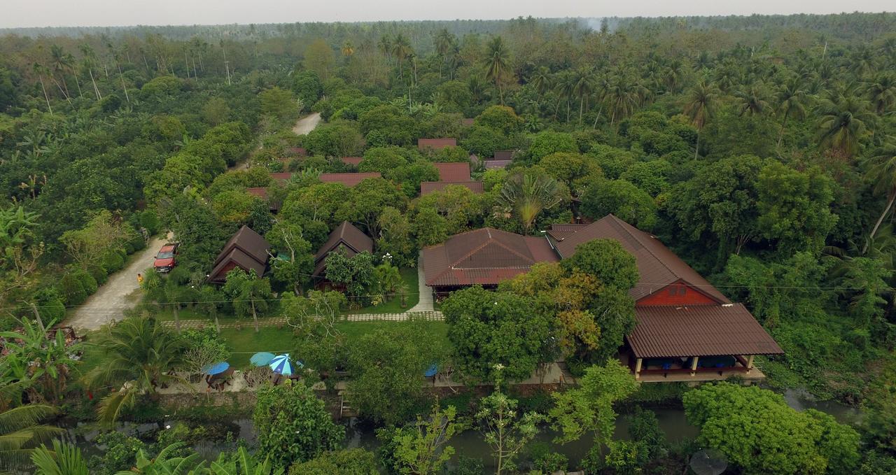 Baansuan Lychee Maeklong Resort Ampawa 安帕瓦 外观 照片