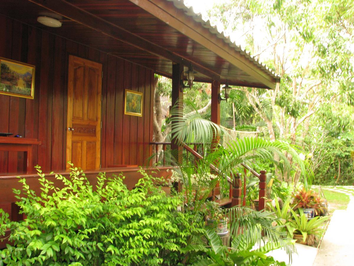 Baansuan Lychee Maeklong Resort Ampawa 安帕瓦 外观 照片